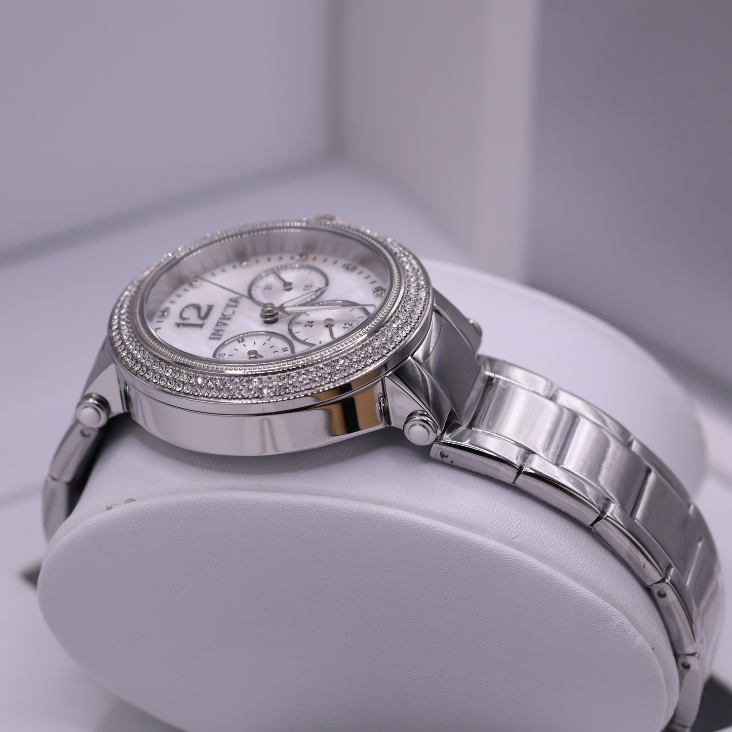 Bolt Lady 37mm