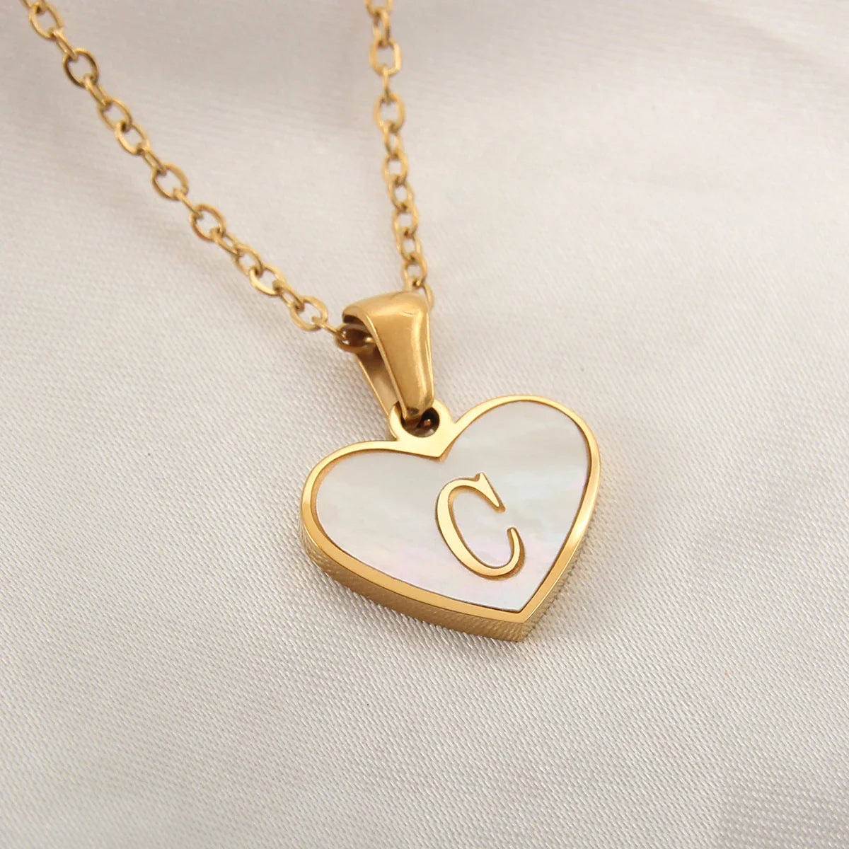Collar letra inicial