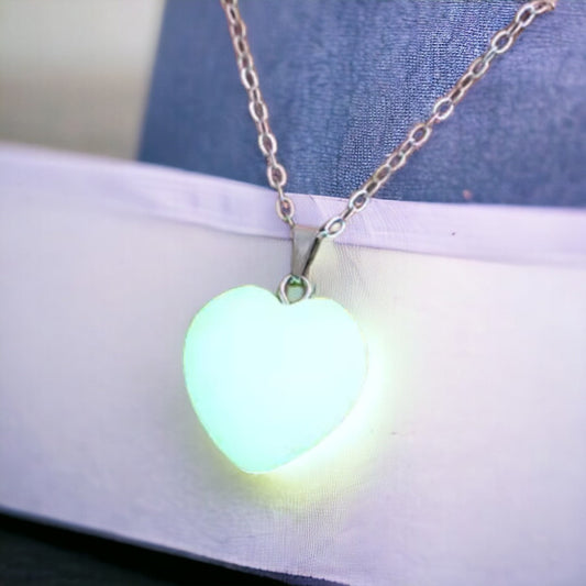 Glow in the Dark Corazon