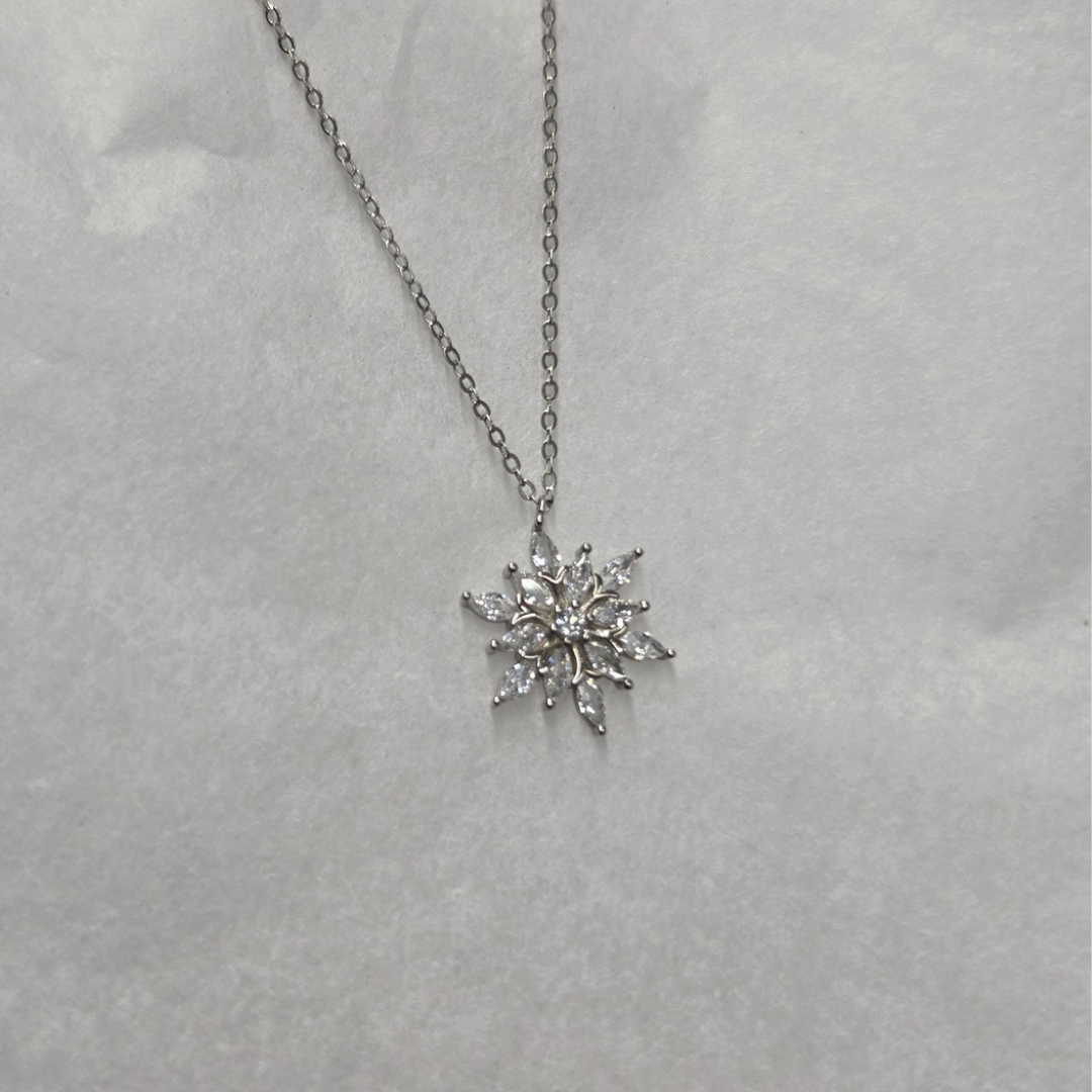 Copo de Nieve Brillante en Plata de Ley 925
