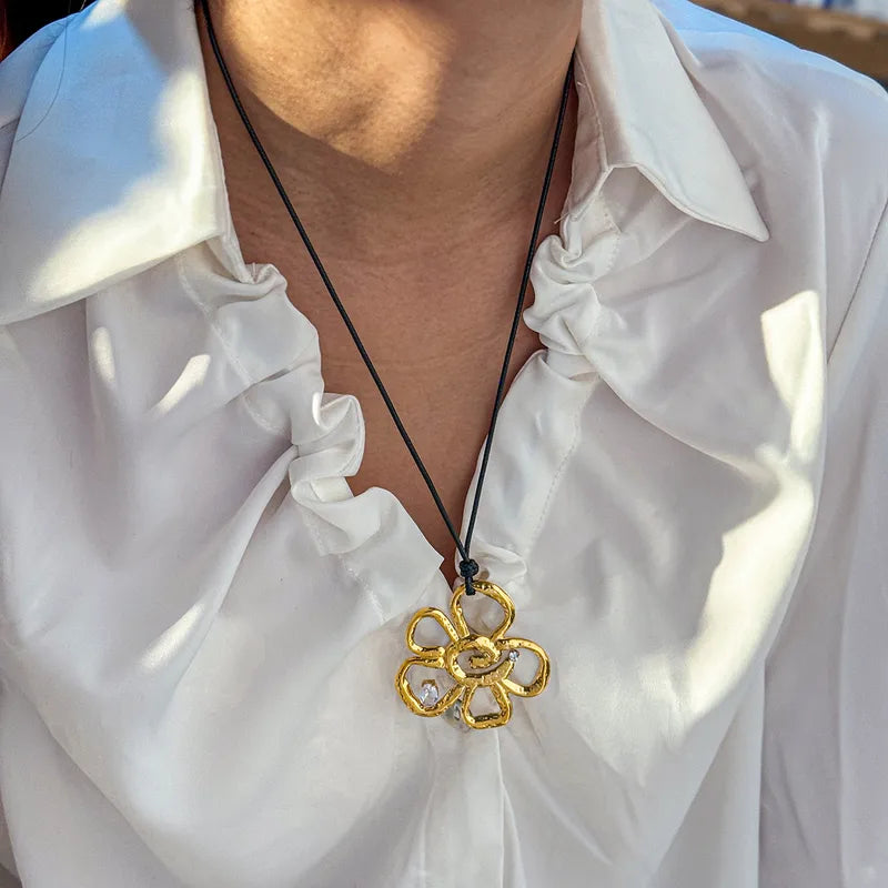 Collar Flor Golden Boho