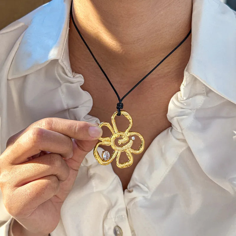 Collar Flor Golden Boho